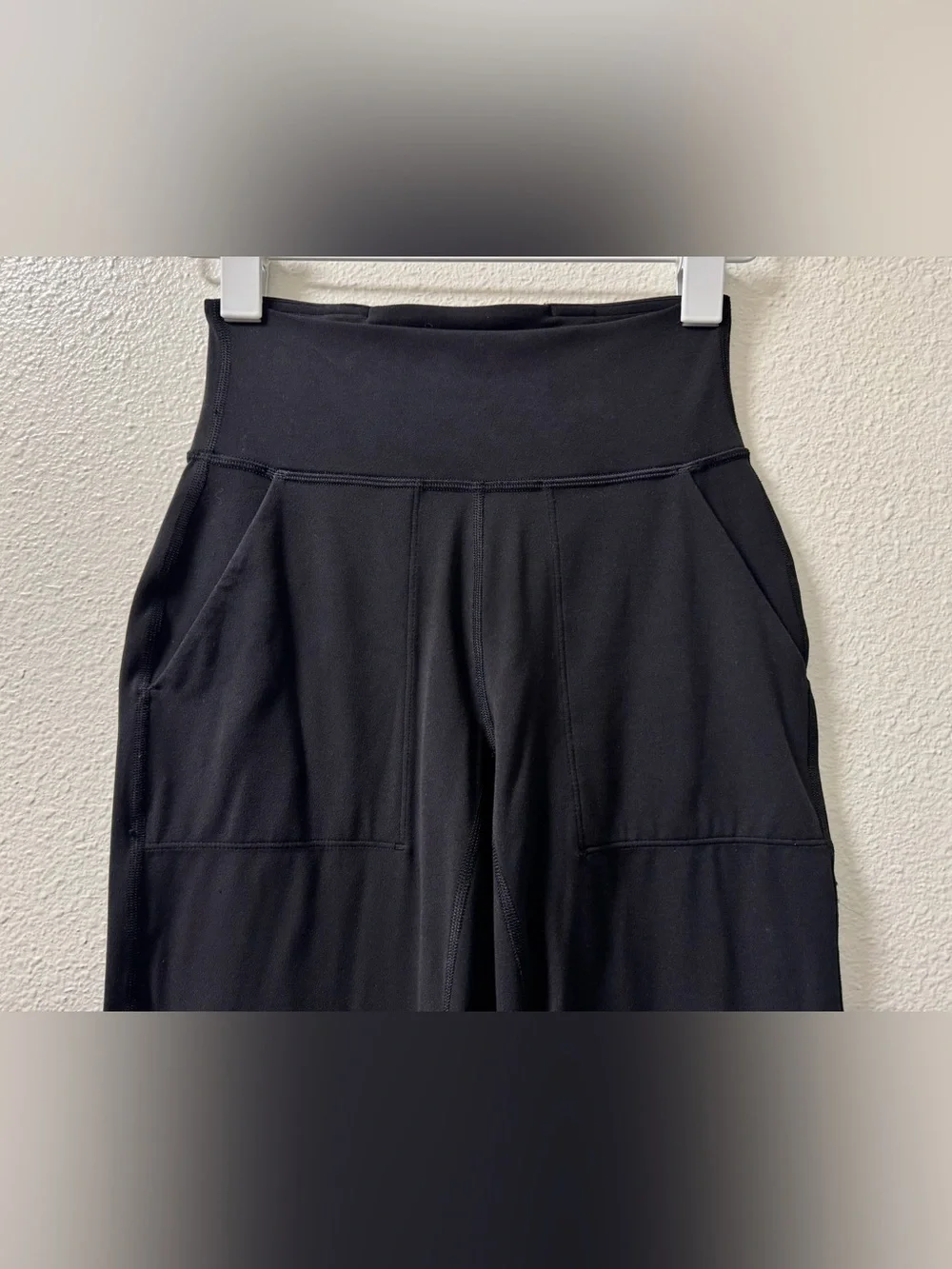 Lululemon Align High Rise Jogger Leggings Pants Pockets Stretch Black Womens 2